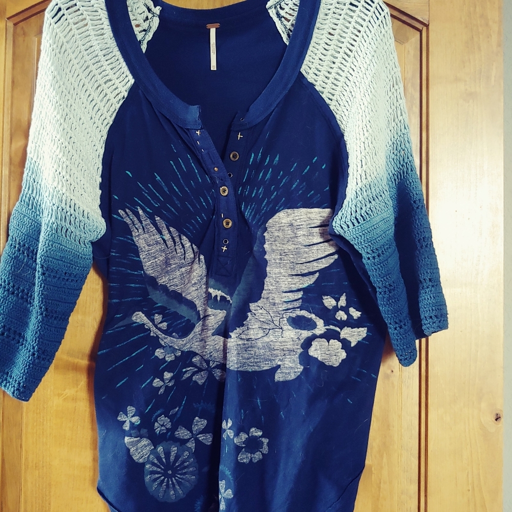 Free People Tranquility graphic tee with ombre sle